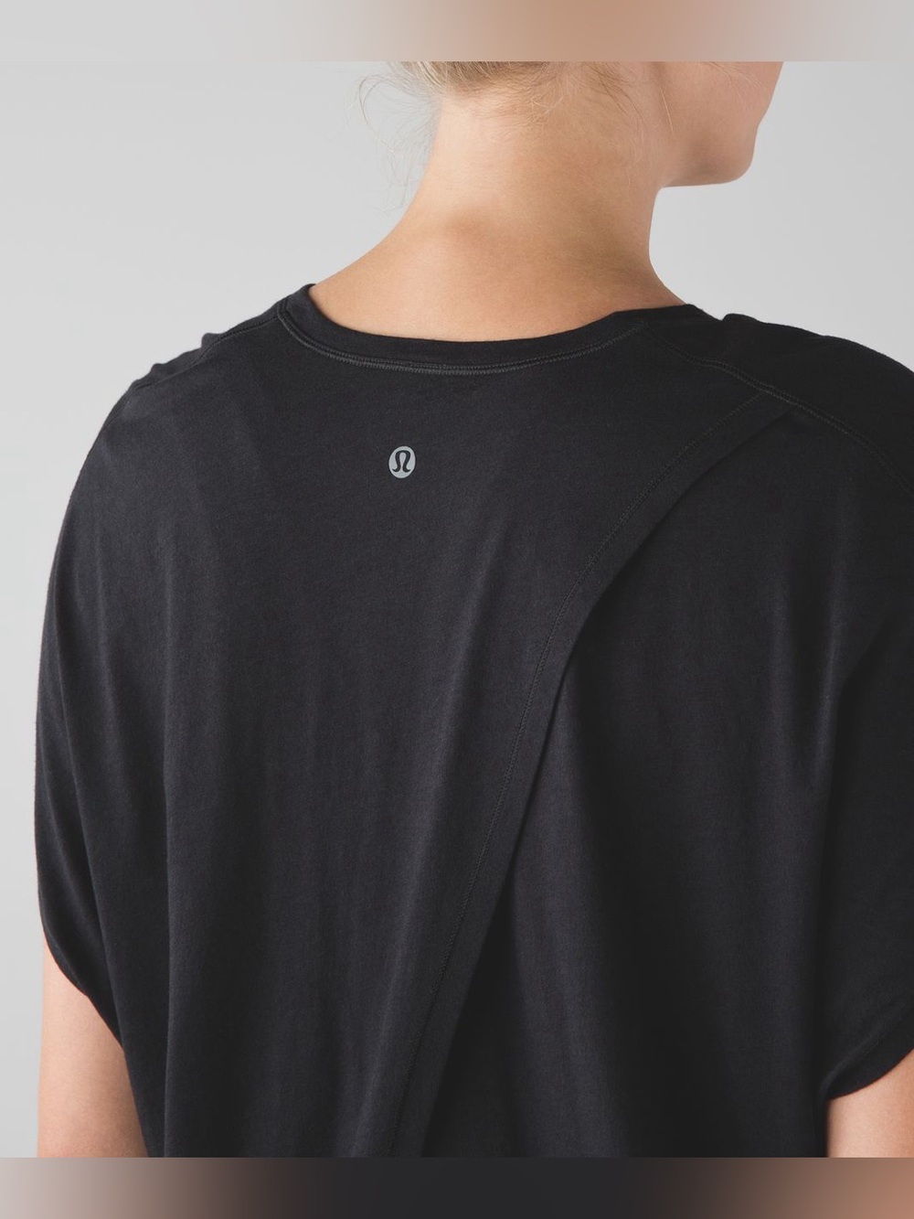 LULULEMON Devout Short Sleeve Tee II